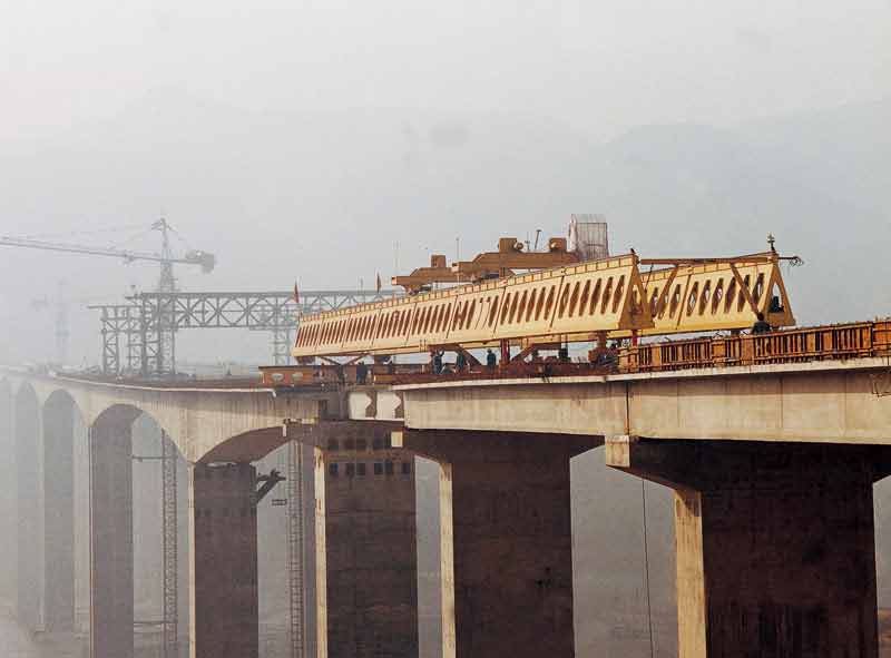 Honeycomb Girder Bridge Construction Machine