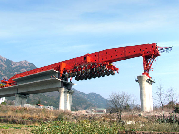 Bridge Girder Launcher Integrating Carrying and Erecting