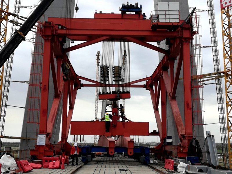 Bridge Deck Crane